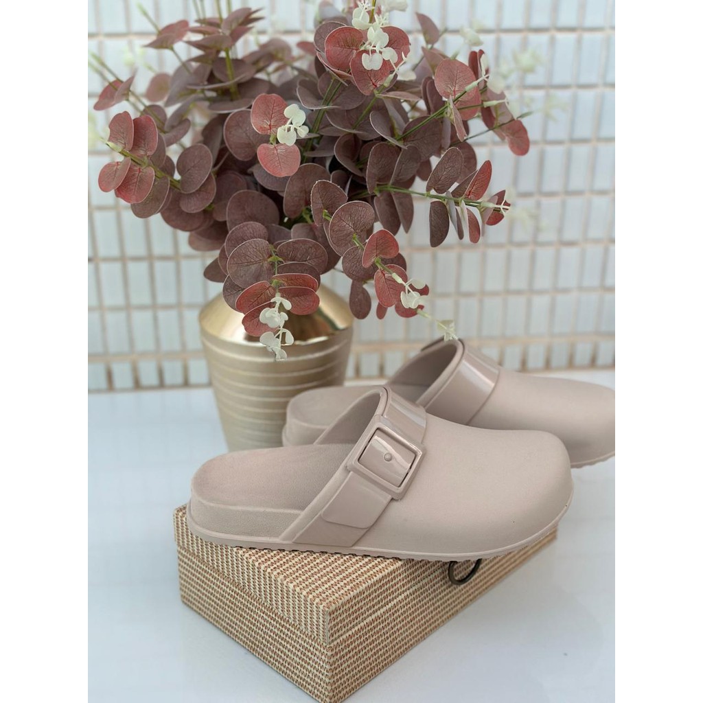 Sandália crocks Babuche Nuv Mel Feminina