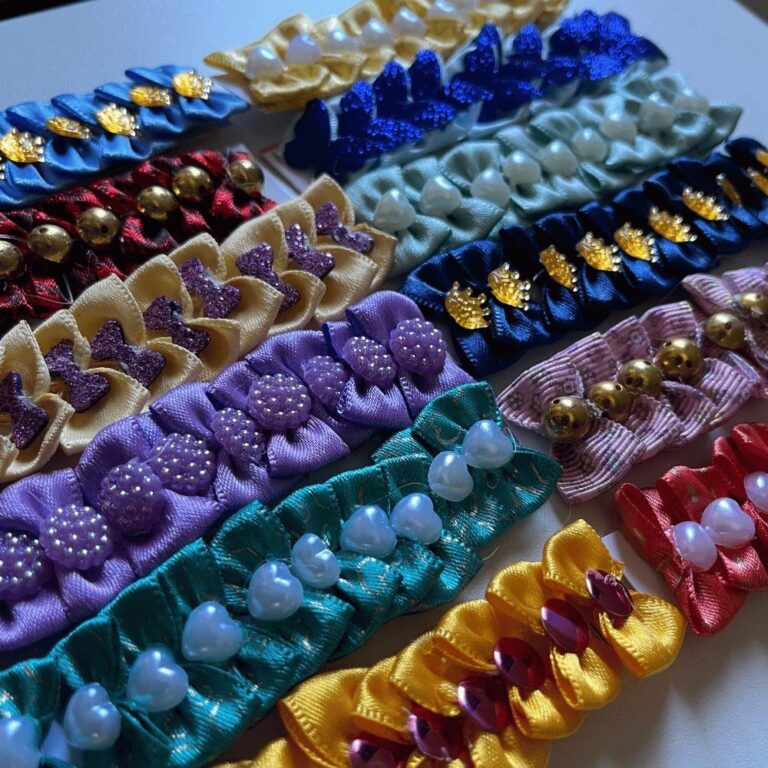 Laços Pet Topete Cartela 120 unidades Tam P 2,5cm