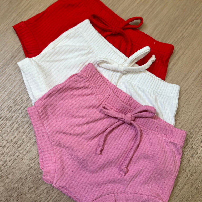 Tapa Fralda Short Infantil Feminino Roupa de Bebê