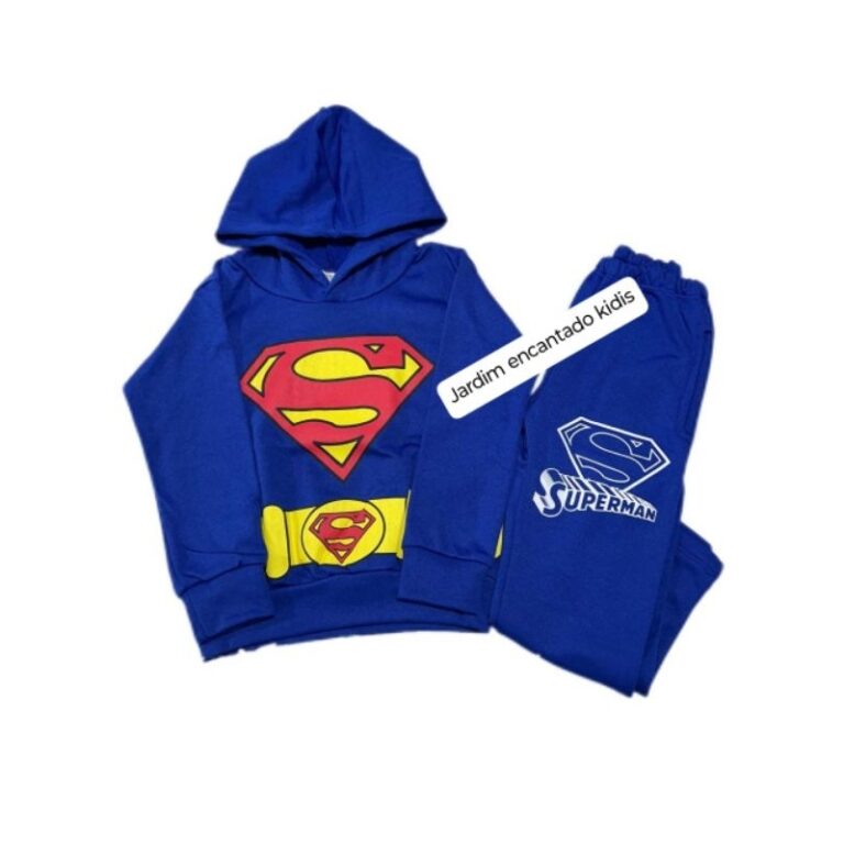 conjunto infantil flanelado do Supermam com capuz,