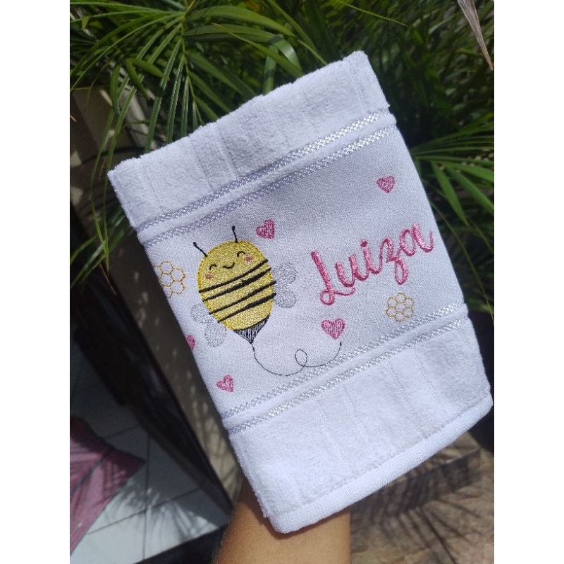 Toalhinha de boca com tema + nome