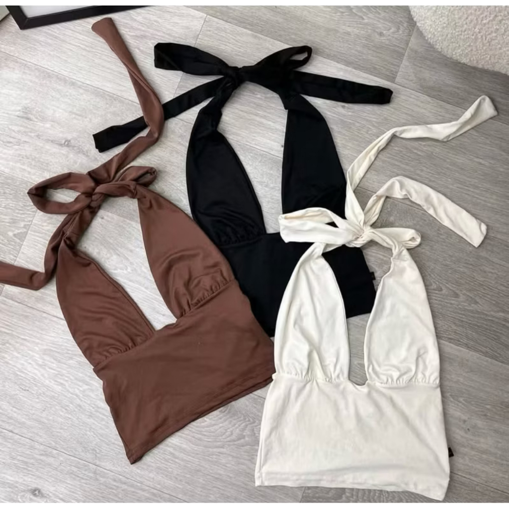 cropped multiformas, varias amarração frente unica na  cor off , marrom , preto . modinha feminina ,