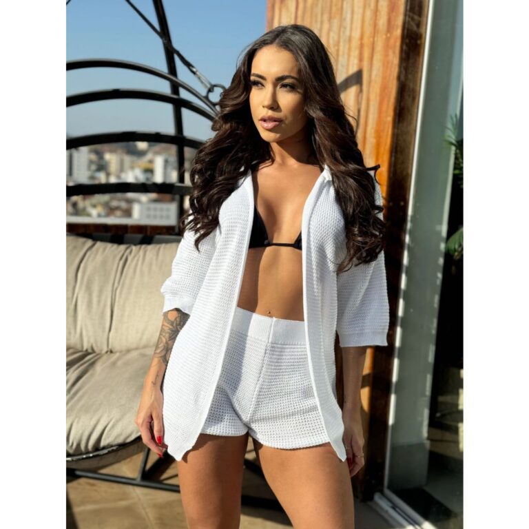 Conjunto Saída de Praia Chamise e Shorts de Luxo