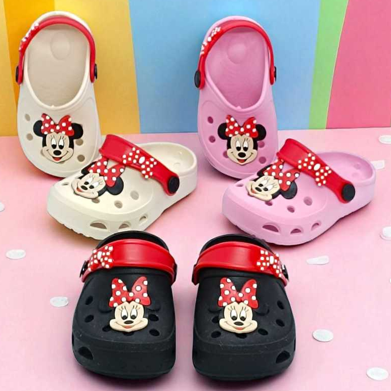 Babuche Infantil Feminina super confortável e leve personagem com Laço