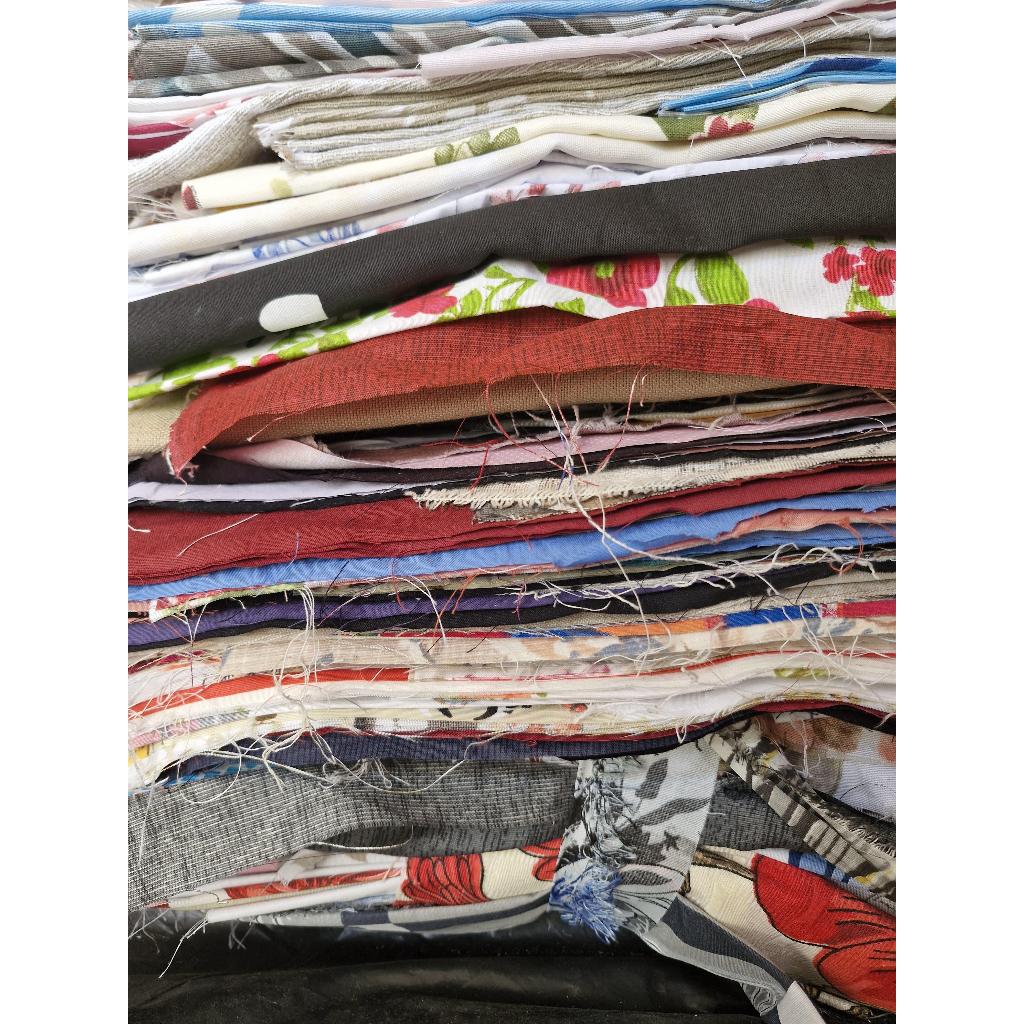 Pedaços de retalho variados para tapete e colchas – pacote com 1 quilo – artesanato