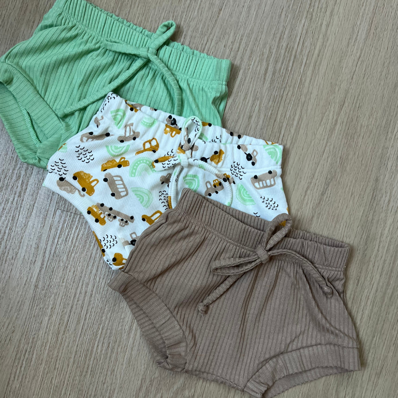 Kit 3 Peças Tapa Fralda Short Bebê Infantil Canelado Menino Liso e Estampado