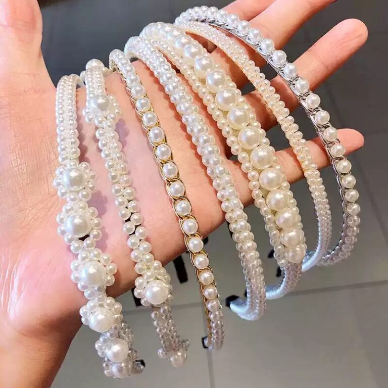 Kit 5 Tiaras Com Modelos Variados De Cristal model