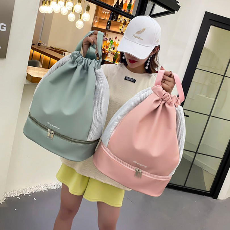 Bolsa De Fitness Minimalista De Grande Capacidade : Viagem De Lazer Leve E Impermeável Com Separação