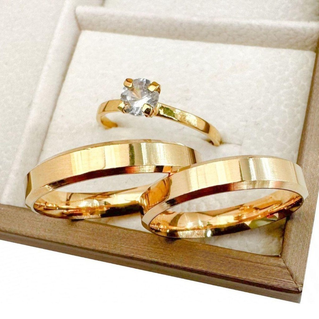 Par Aliança e Anel Solitário 4MM Noivado Casamento compromisso 100% em moeda cor de ouro 18k