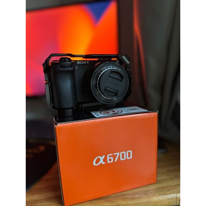 Câmera Sony A6700 + Lente Tamron 17-70MM