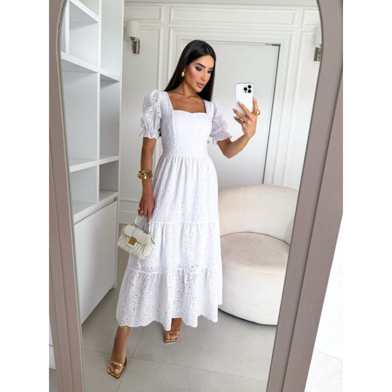 VESTIDO MIDI LAISE BORDADO ROMÂNTICO