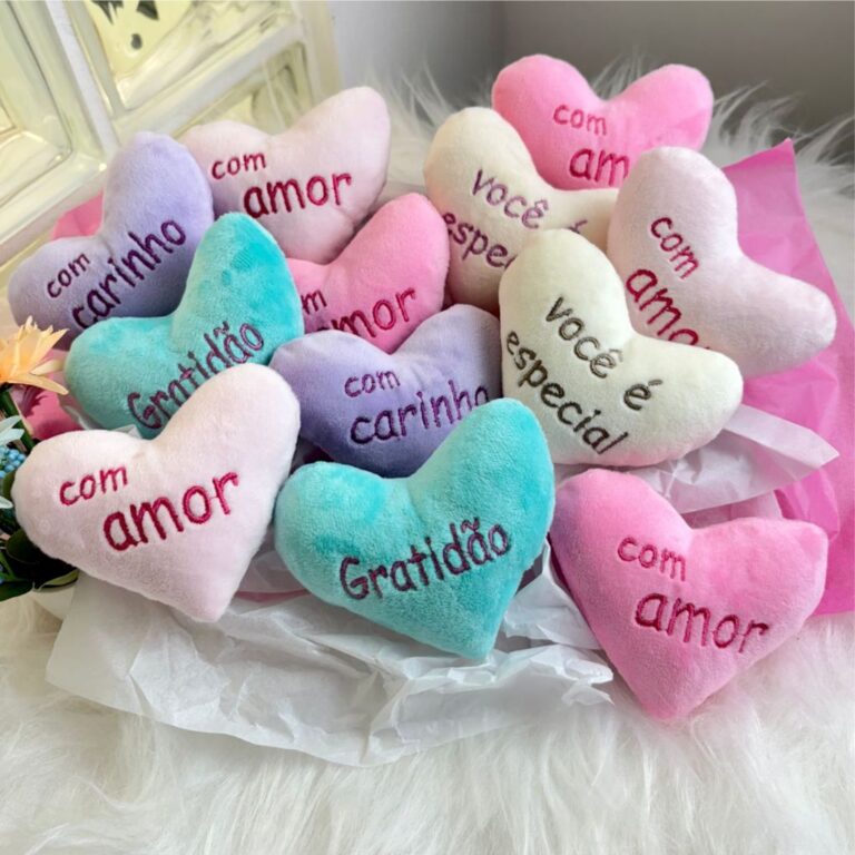 Kit 4/8/12 Coração de Pelúcia Presente Mãe Pro