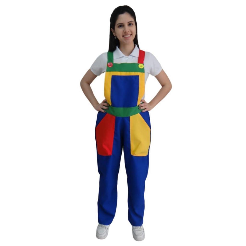 Macacão colorido em oxford para monitores e buffets infantis