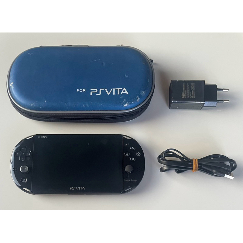 Ps vita Slim ou 2000 + Jogos e emuladores