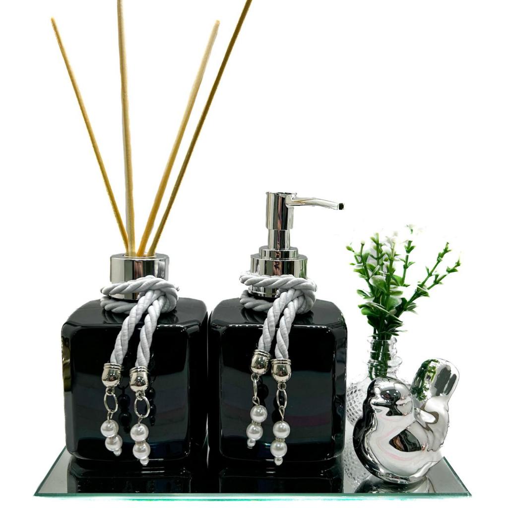Kit Lavabo Frascos Turmalina (PET) Com Enfeite de Pássaro Para Difusor Sabonete Álcool