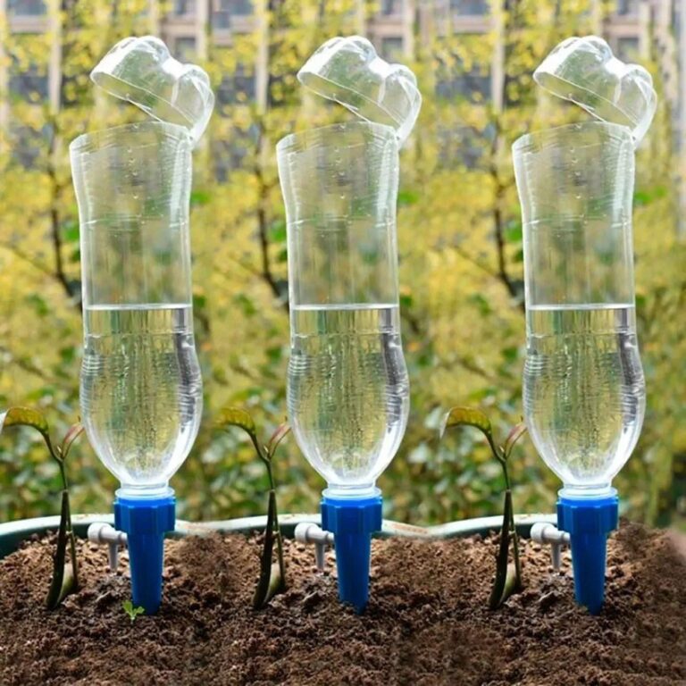 Kit Com 12 Gotejador Irrigador Acoplável Em Garra
