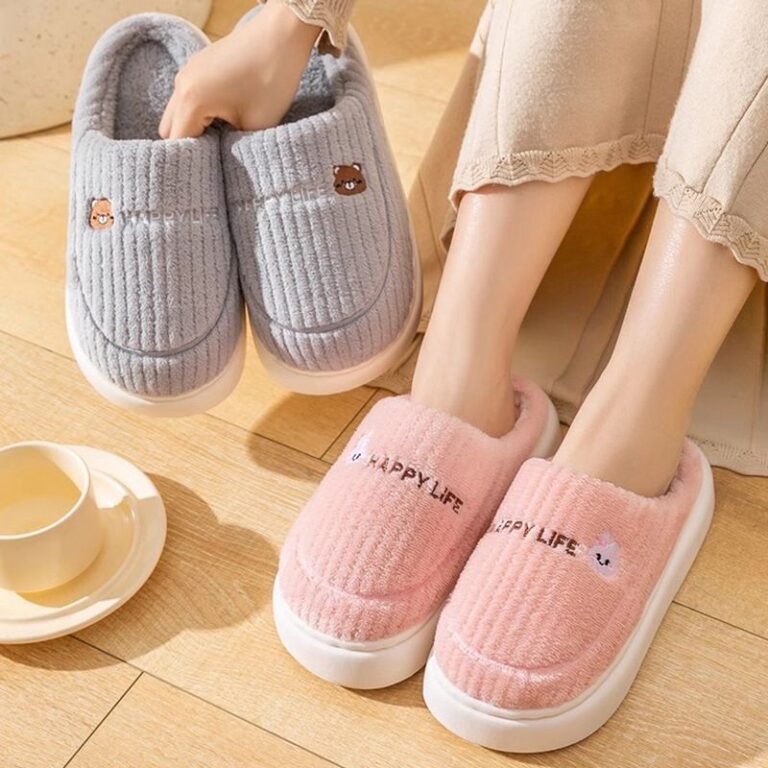 Chinelos De Pelúcia De Inverno Com Letras De Urso