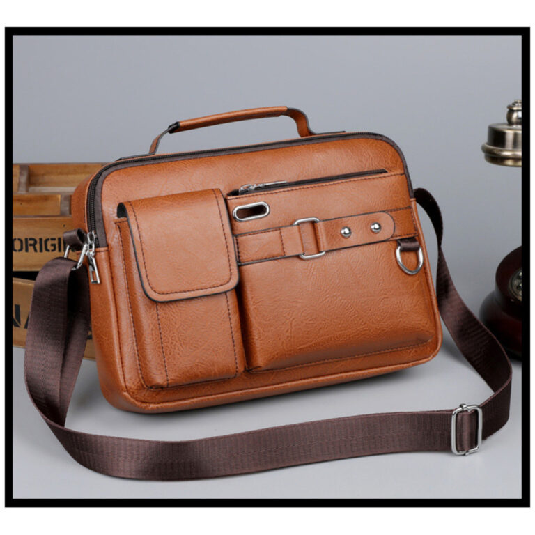 Bolsa Masculina em Couro, Elegante e Resistente Om