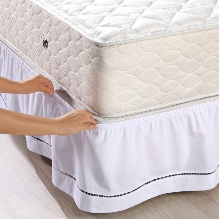 Saia Para Cama Box 100% Poliéster Em Detalhe Pont