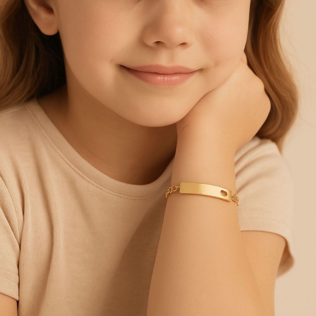 Pulseira Infantil C/ Chapinha Coração e Corrente Antialergica Banhado A ouro 18k. C/ Garantia