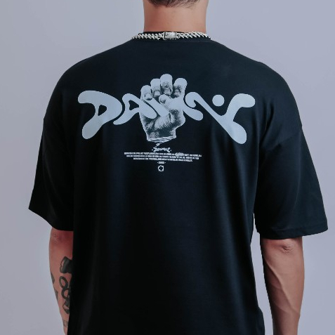 Camiseta OVERSIZED estampada Preta blusa camisa St