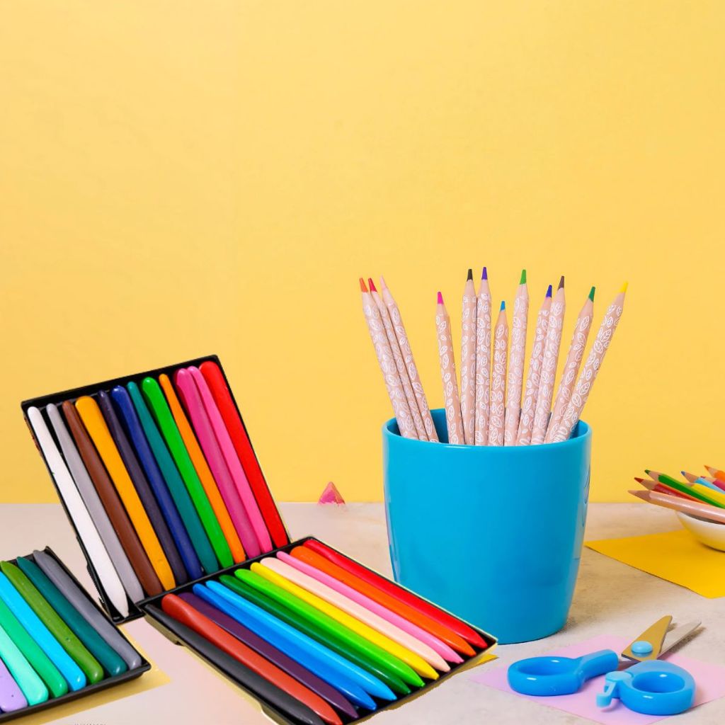 Giz de Cera Triangular Infinito 12 Cores Pintar Não Quebra Giz Plástico Colorir Nâo Suja Sem Parar