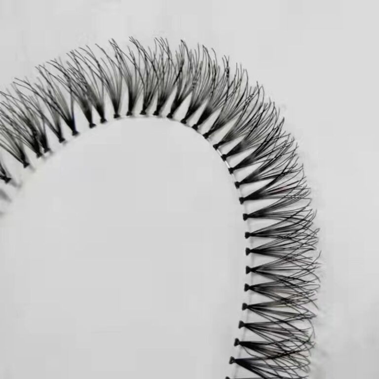 Feito à mão (cerca de 50 peças de cílios posti