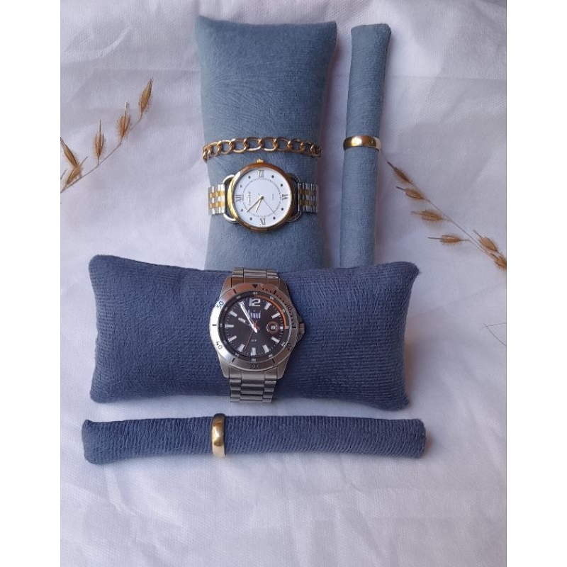 Mini almofada expositores para joias  pulseiras anéis e Relógios 15x8cm e 15x3cm em Suede e Veludo