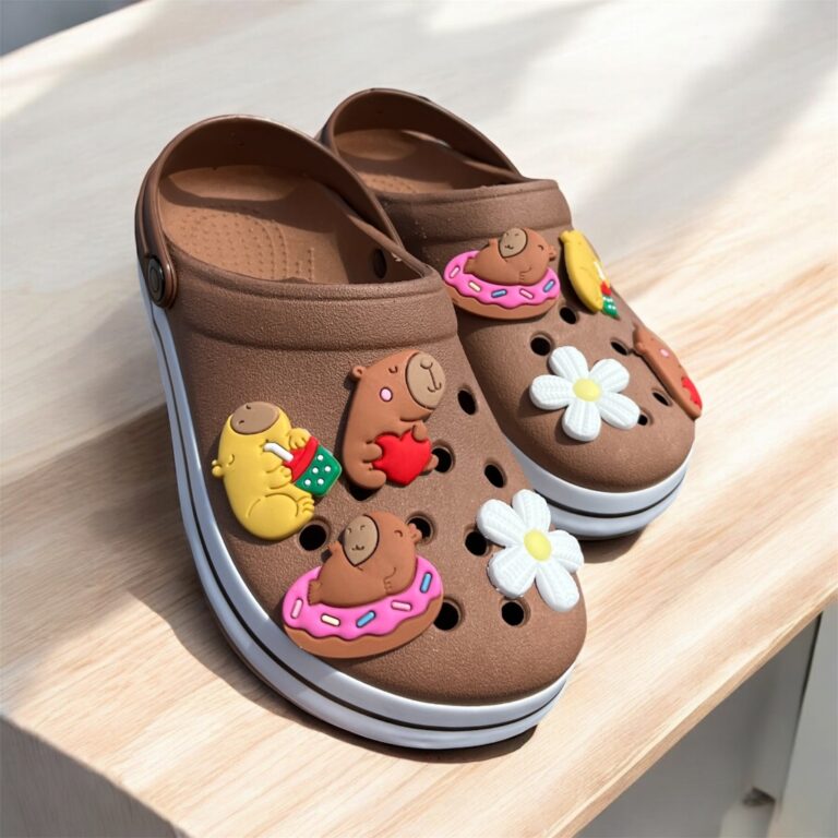 Babuche  + 4 Pins Fachetado Infantil E Adulto Capi