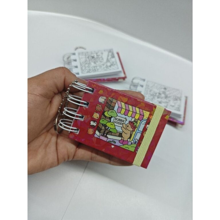 Mini Bob G00ds e Chaveiro com Capa Dura / Presente