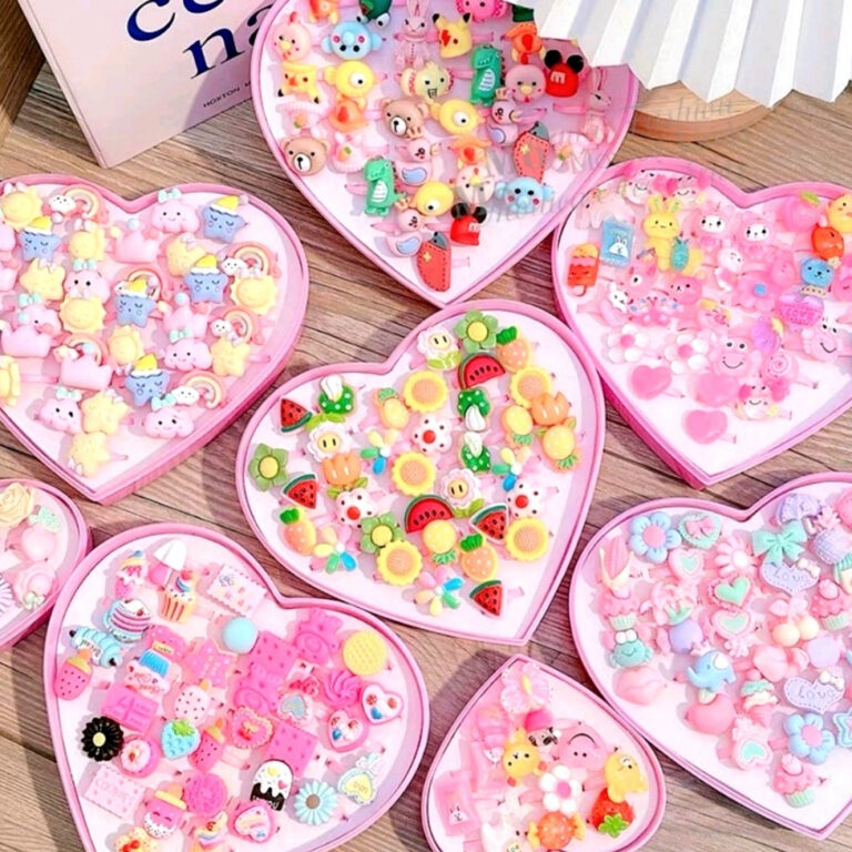 KIT 36 Anéis Infantil Menina + Caixa Coração/Aj