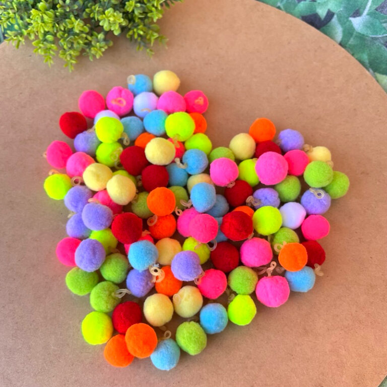 Laço Pet pompom Lacinho Pompom Pet shop Banho e T