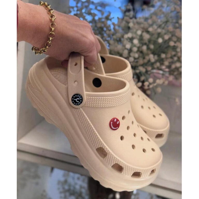 Babuche Plataforma Alta Yvate Nuvem Pins Botons Ma