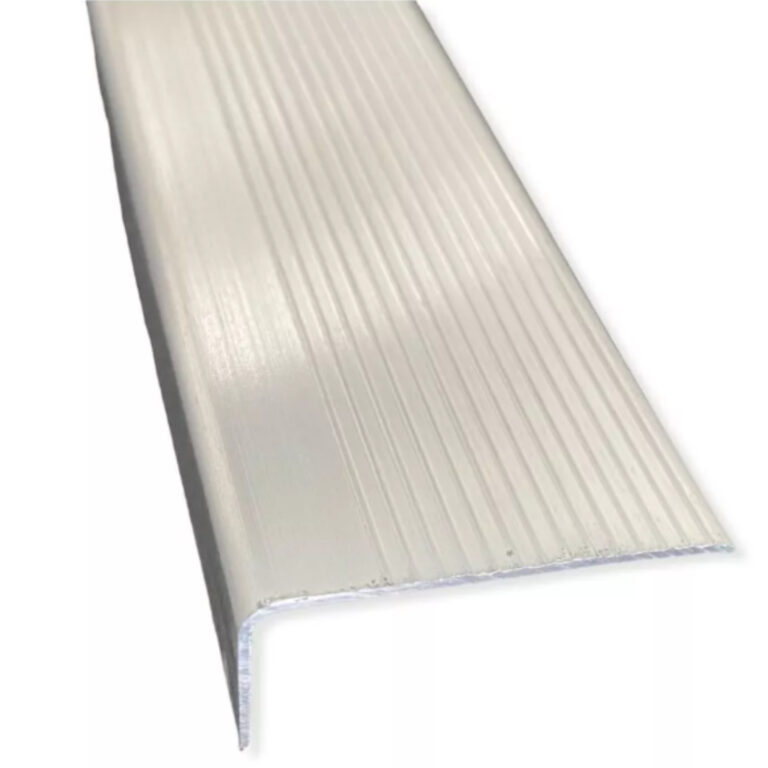 Cantoneira de Alumínio Reforçado para Degraus de