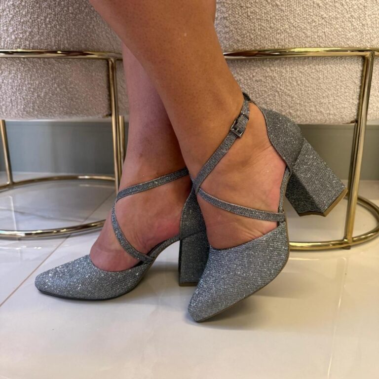 Sapato Feminino Scarpin Tiras Cruzadas Salto Alto 