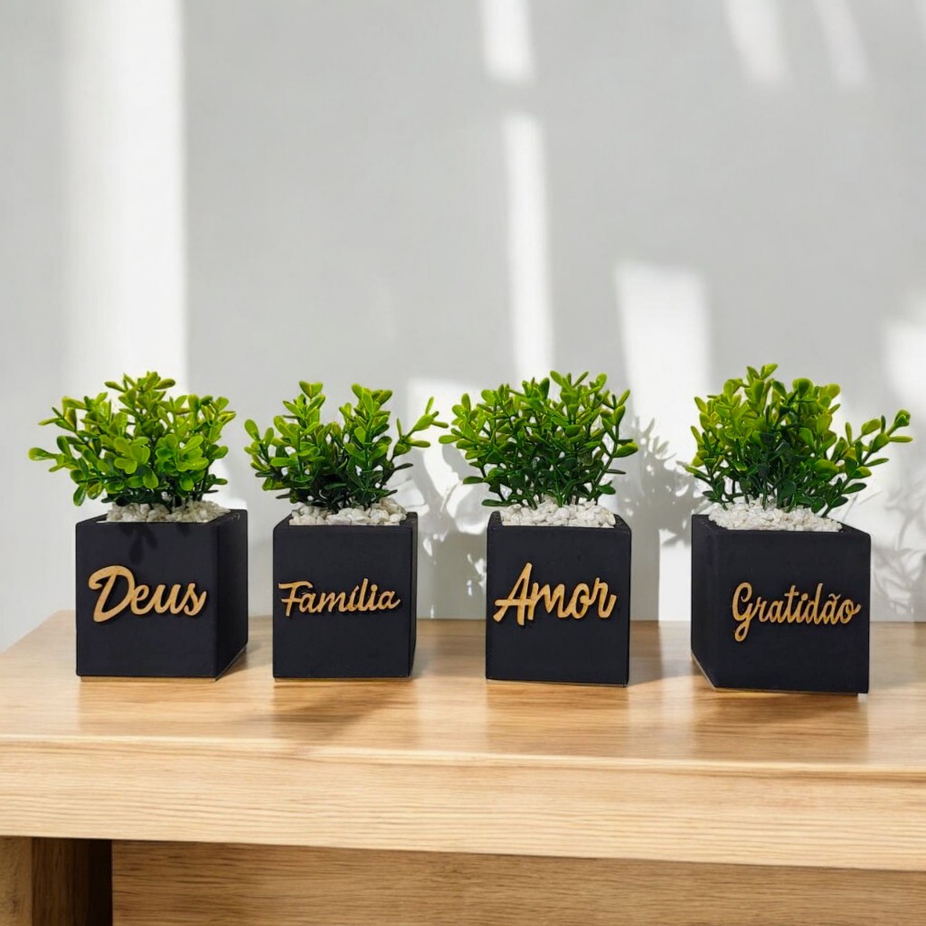 Kit de Vasinhos Decorativos de MDF  com  palavras Inspiradoras + Plantinhas Artificiais