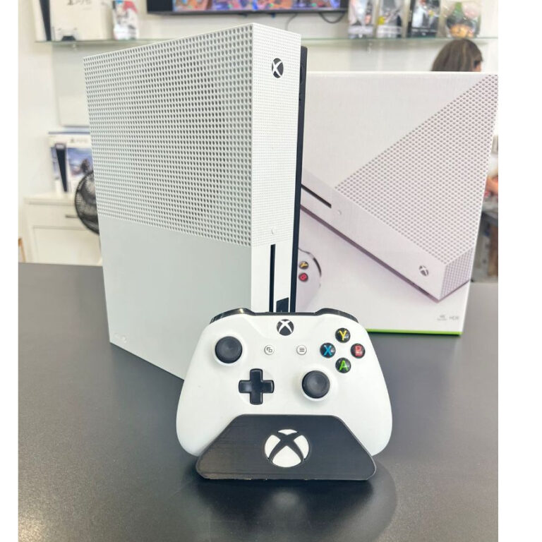 Console Microsoft Xbox One S 500GB Semi Novo + 1 C