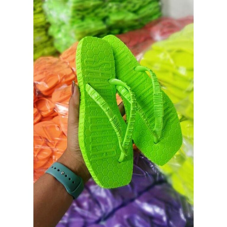 Chinelo de Dedo Rasteira Feminino Neon Verão Alto