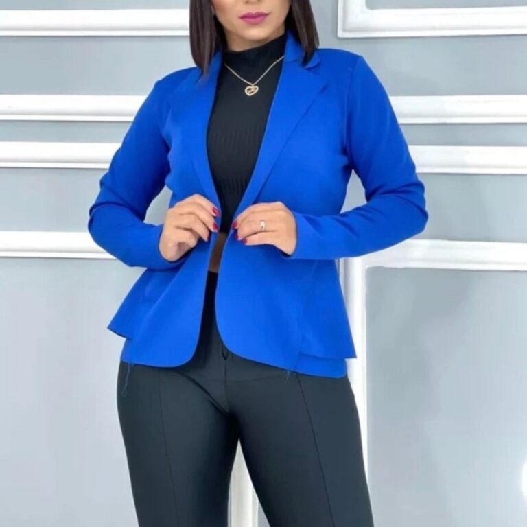 Blazer social feminino G1-G3 com detalhes laterais