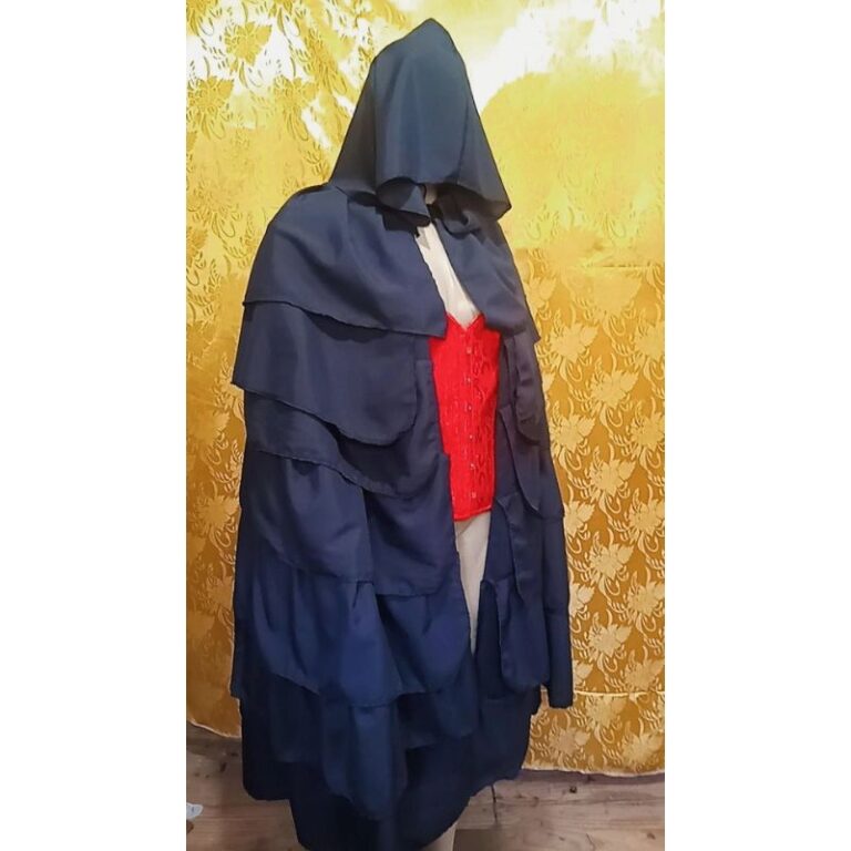 capa 7 babados com capuz em oxfordine