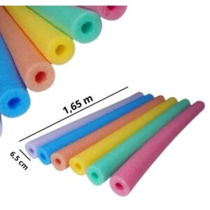 Flutuadores de Piscina: 4 Macarrões para Diversão e Apoio na Água