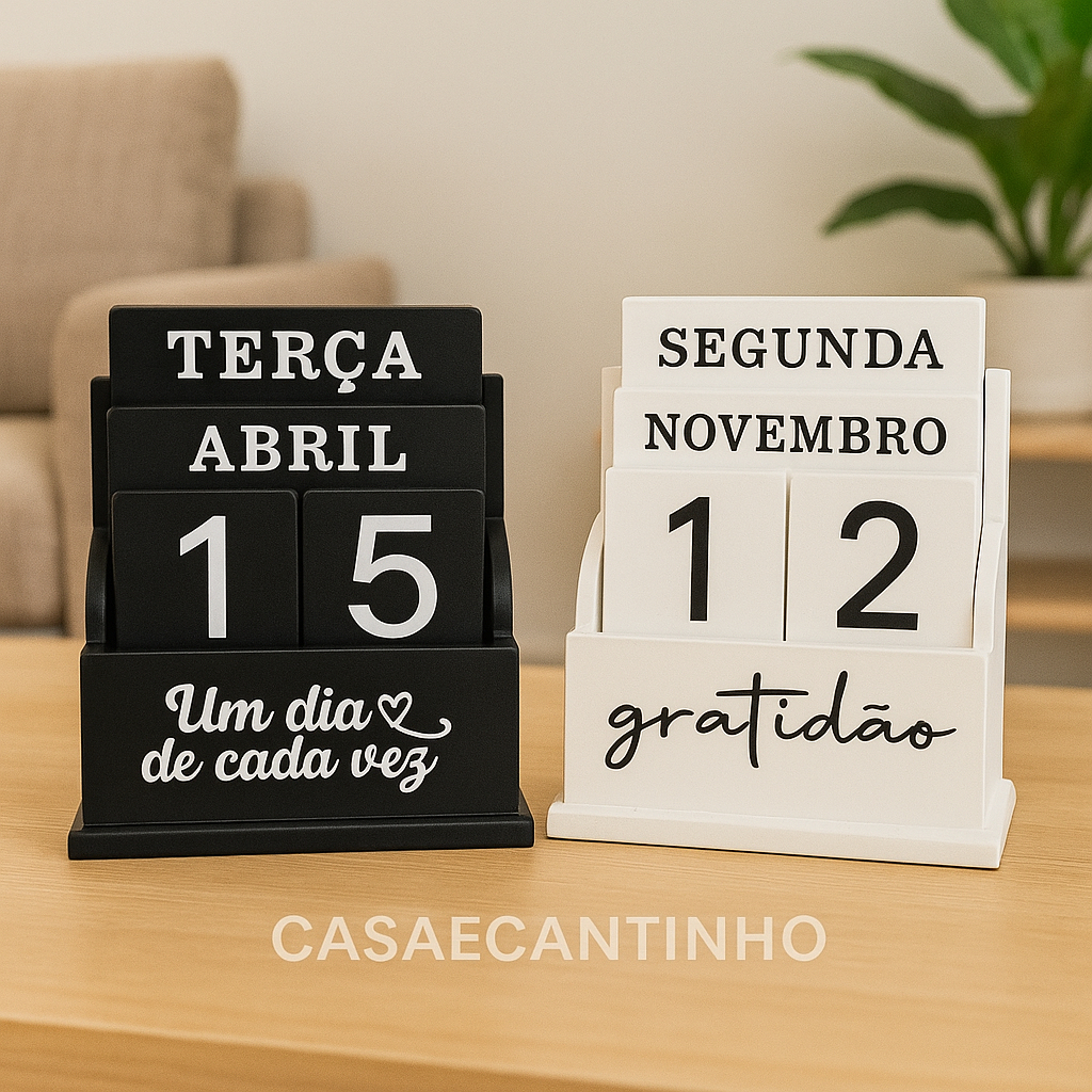Calendário de Mesa Decorativo de Madeira com Plaquinhas Permanente Escritório