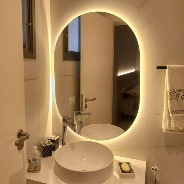 Espelho Oval LED Decorativo  Ideal para Banheiro S