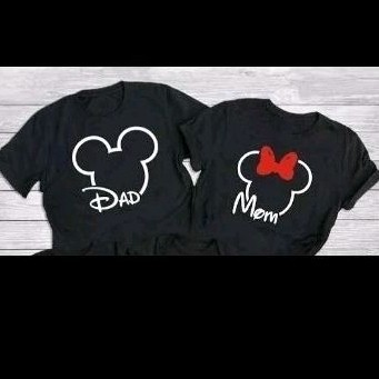 KIT 2 CAMISETAS CASAL MICKEY MOUSE DAD MINNIE MOM 