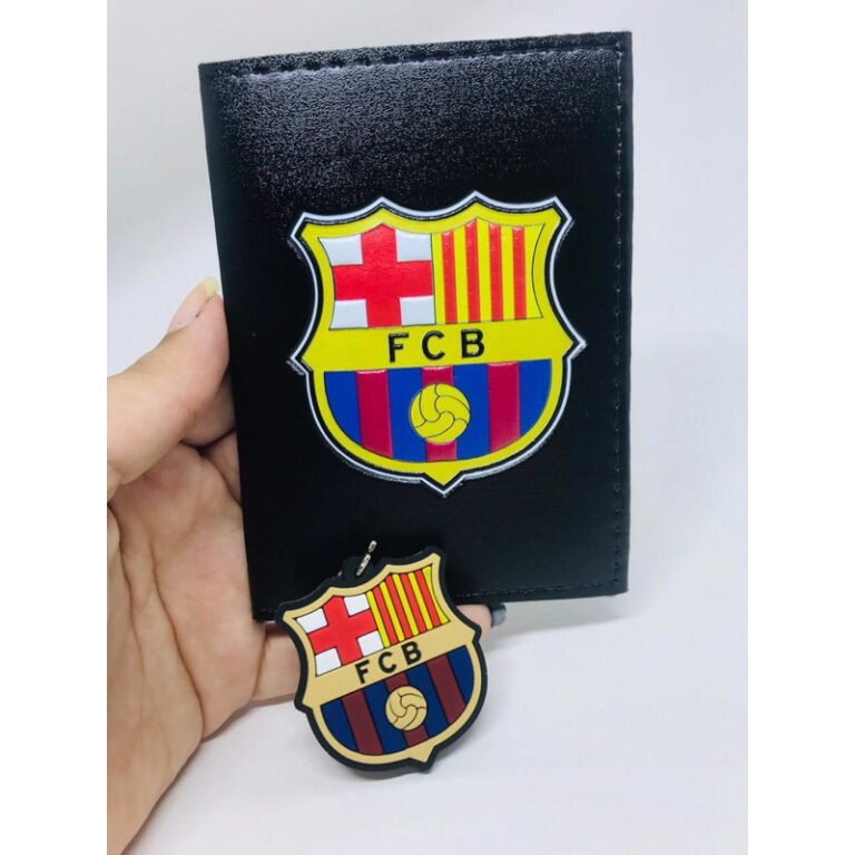 Carteira de couro com chaveiro emborrachado barcel