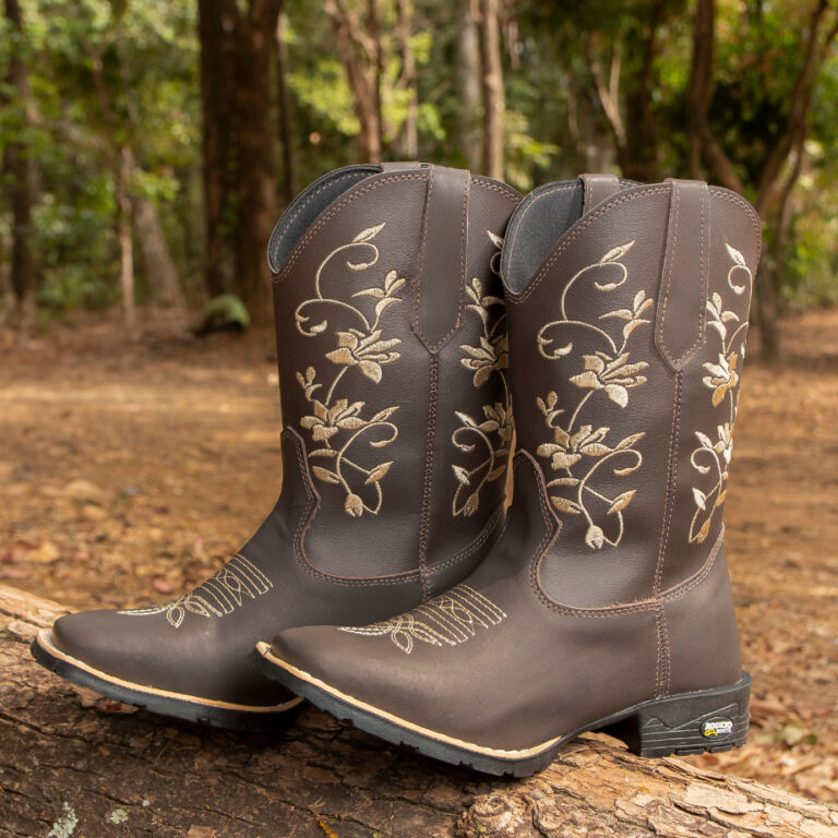 Bota Botina Texana Country Bico Quadrado Flor Bege