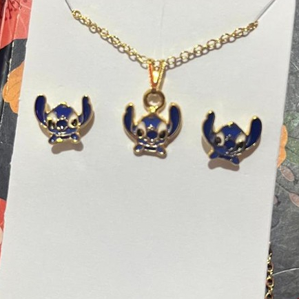 Brincos Colar Conjunto Kids Stitch Mickey Galinha 