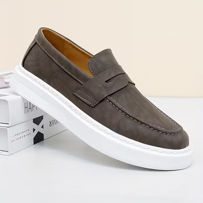 Sapato Mocassim Masculino Sola Alta Loafer Derby em Couro Legitimo Camurça Elegante Conforto Premium