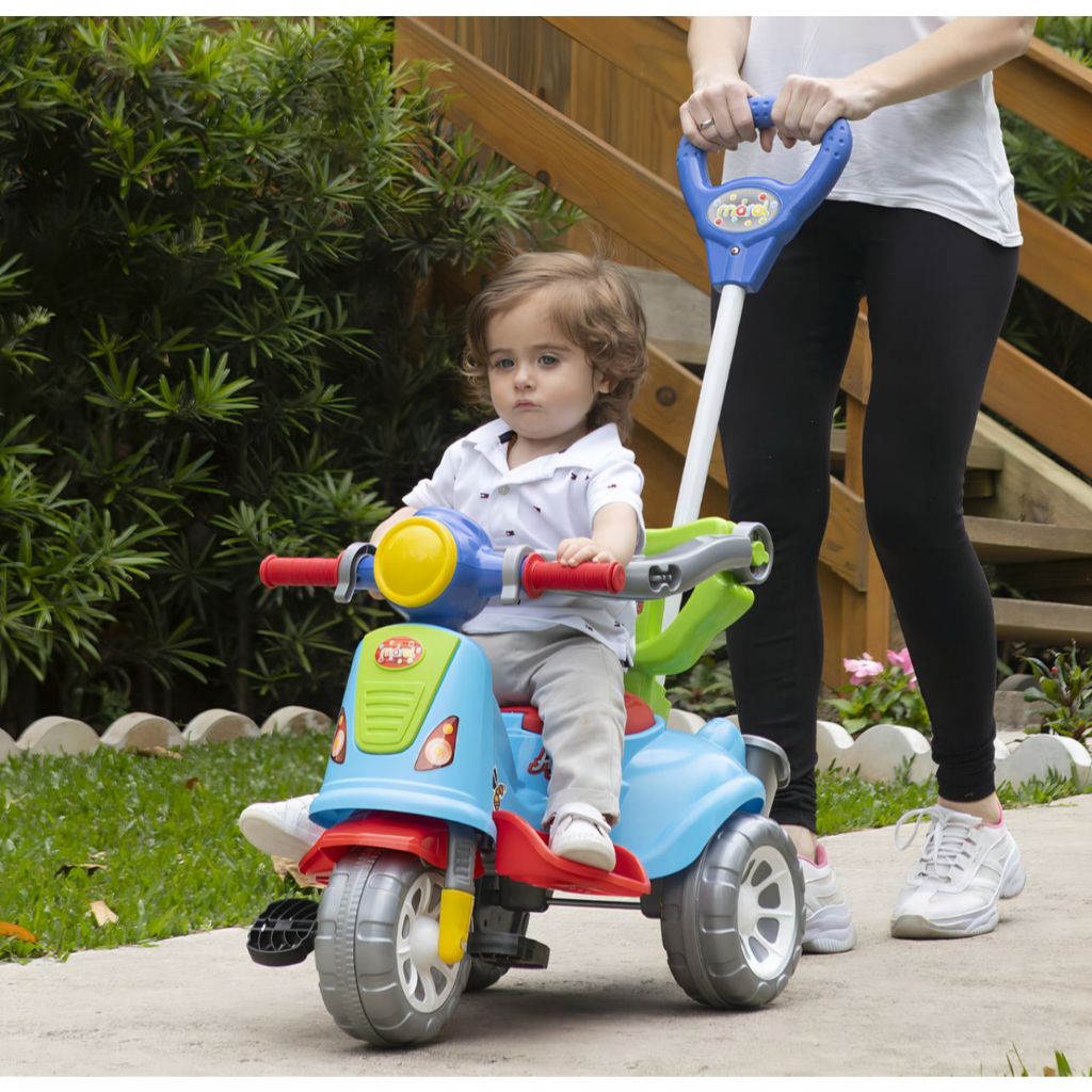 Carrinho de Passeio Maral Avespa Menino e Menina Triciclo Infantil Com Haste de Empurrar Pedal Prote