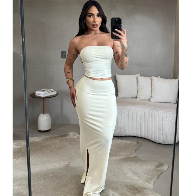 Conjunto Cropped Tomara que Caia + Saia Midi Fenda